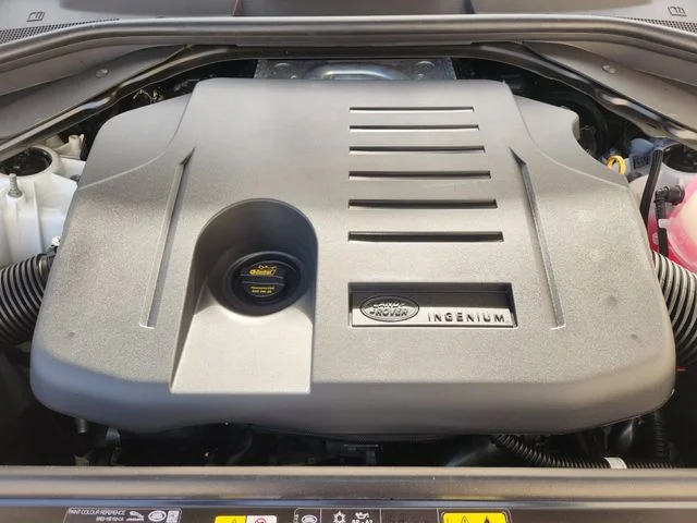 New 2026 Fuji White Land Rover SE image 21