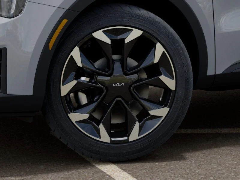 New 2026 Wolf Gray Kia EX image 9