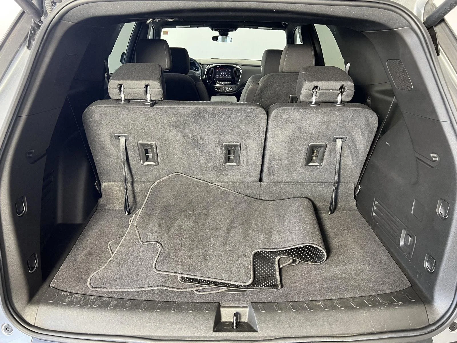 Used 2023 Sterling Gray Metallic Chevrolet LT Cloth image 22