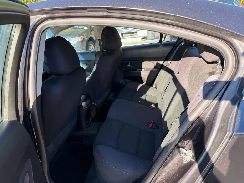 Used 2014 Black Granite Metallic Chevrolet 1LT image 7
