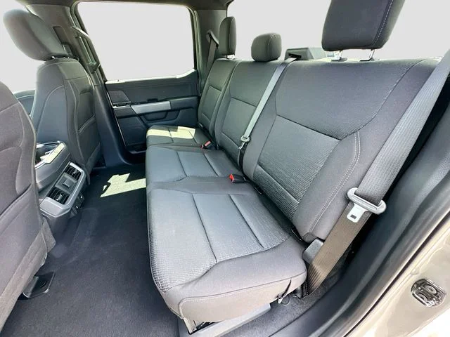 New 2026 Silver Metallic Ford XLT image 16