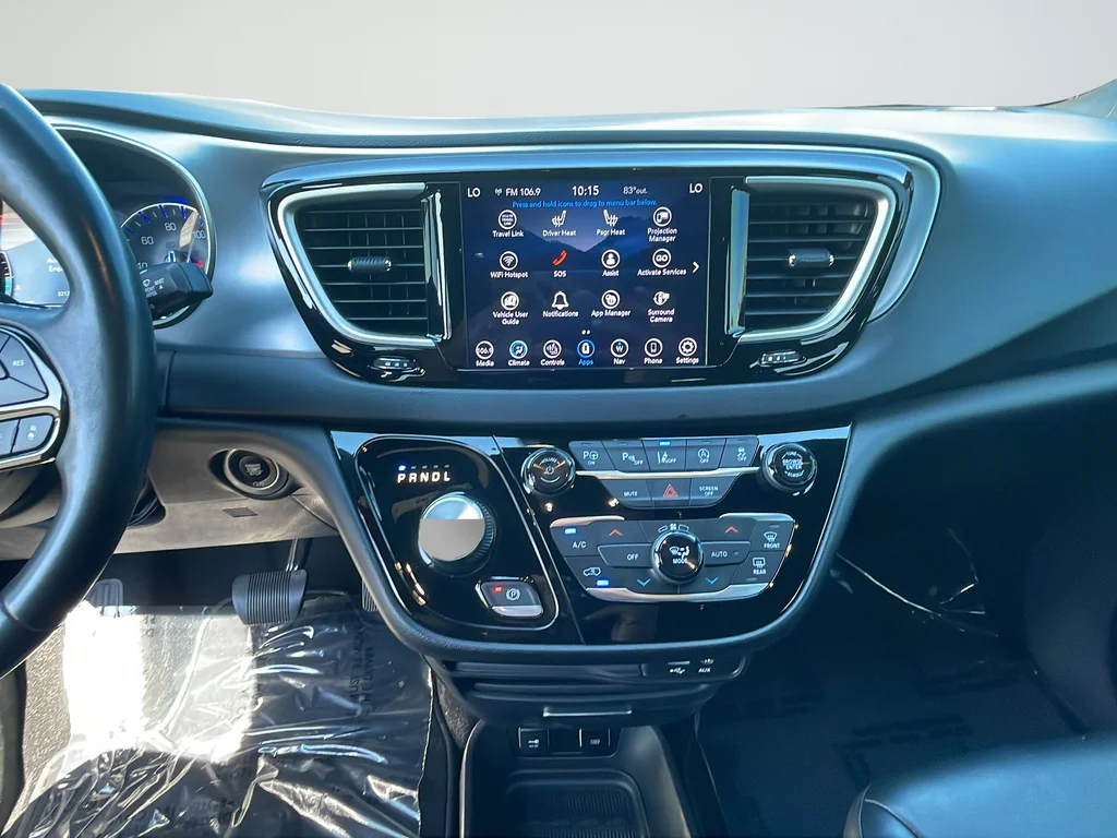 Used 2020 Black Chrysler Touring L image 21