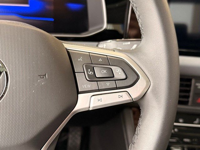 New 2026 Opal White Pearl Volkswagen 1.5T SE image 15