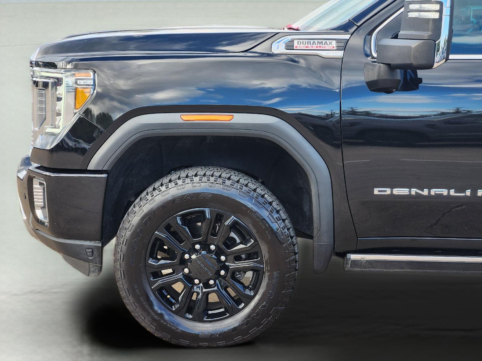 Used 2023 Ebony Twilight Metallic GMC Denali image 8