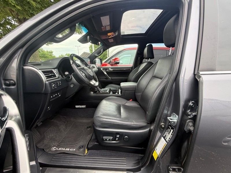 Used 2022 Gray Pearl Lexus 460 Luxury image 25