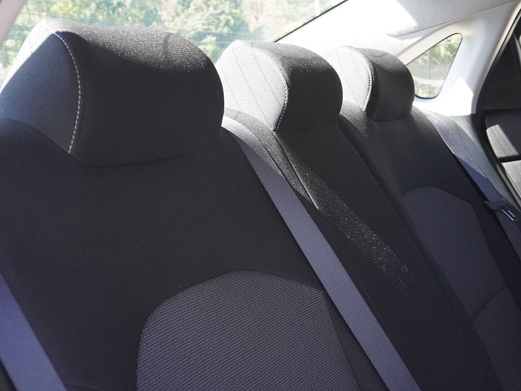 Used 2023 White Kia LXS image 28