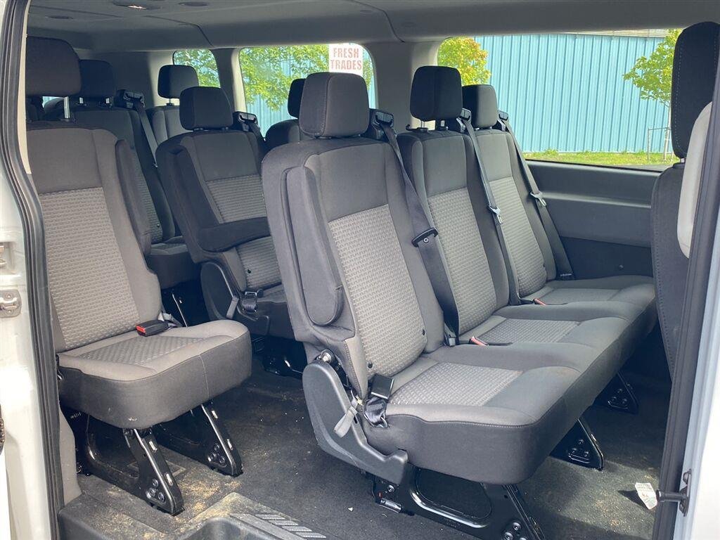 Used 2026 Oxford White Ford 350 XLT image 4