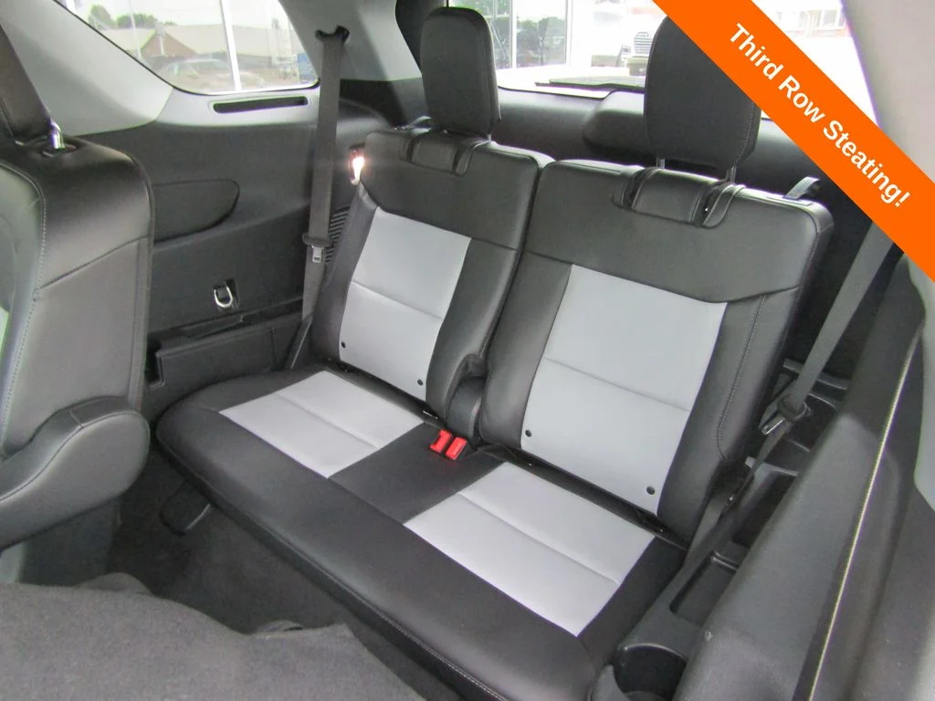 Used 2023 Red Metallic Ford XLT image 18