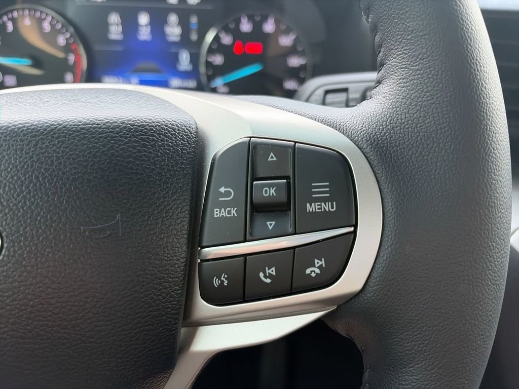 Used 2024 Gray Ford XLT image 25