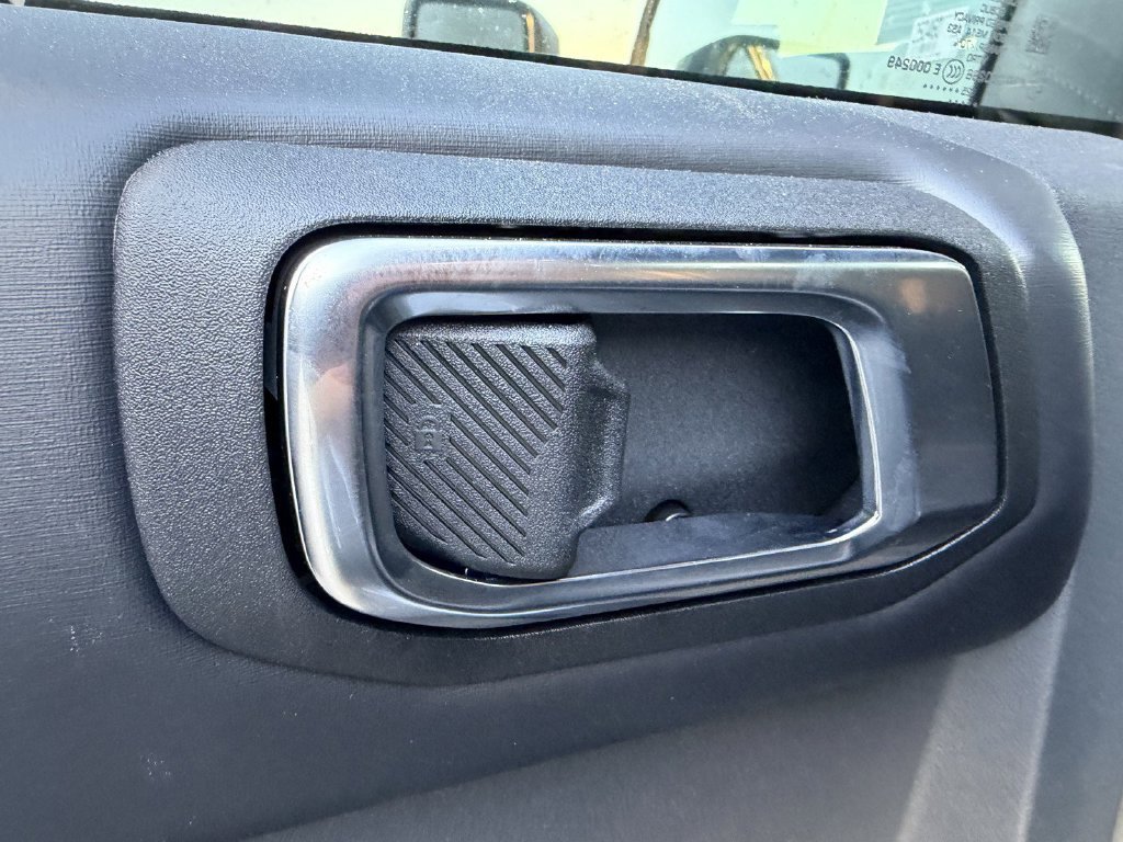 New 2025 Carbonized Gray Metallic Ford Badlands® image 22