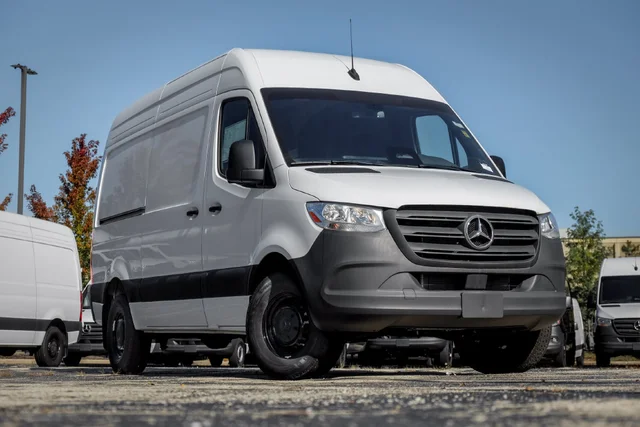 2025 Mercedes-Benz Sprinter 2500 Cargo 144 WB