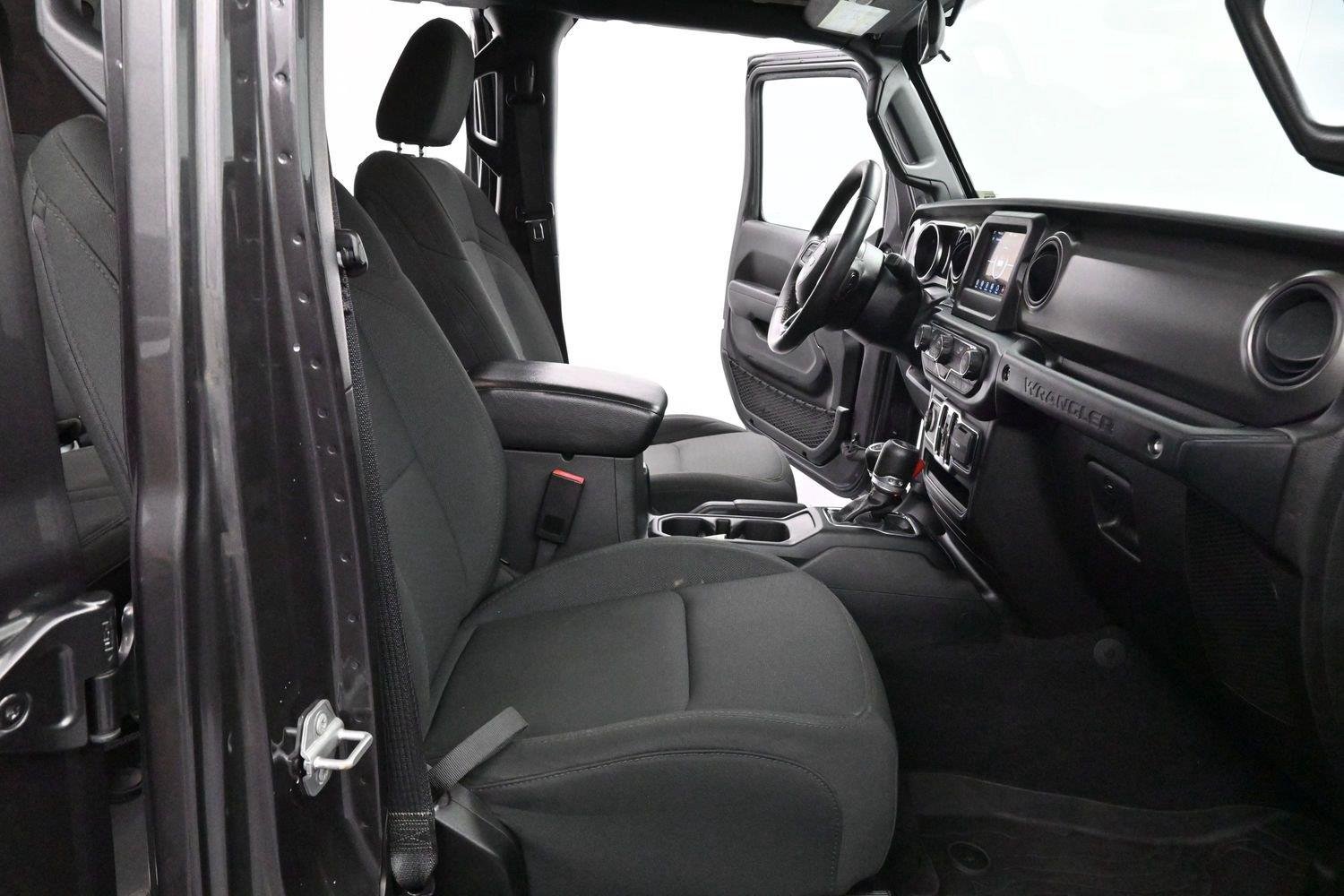 Used 2022 Granite Crystal Metallic Clearcoat Jeep Unlimited Sport S image 29