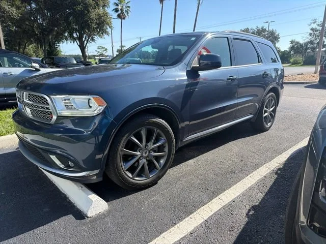 Used 2020 Blue Dodge SXT Plus RWD image 1