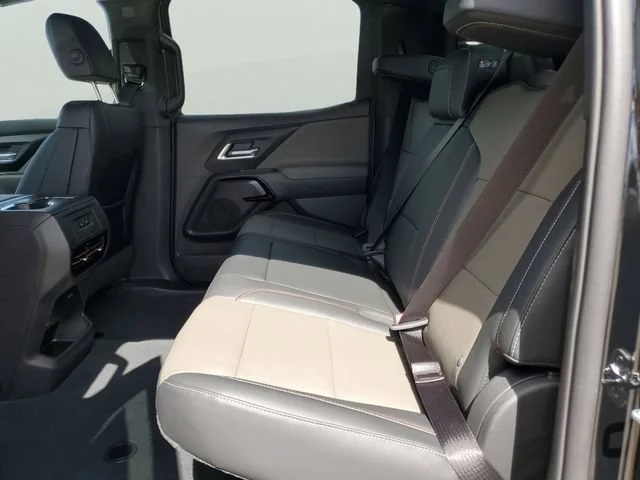 New 2026 Black Chevrolet Trail Boss - Extended Range image 15