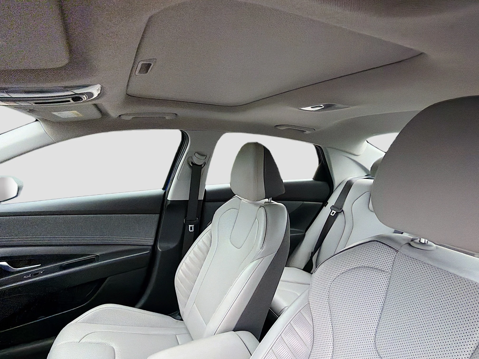 Used 2025 Intense Blue Hyundai Limited image 25