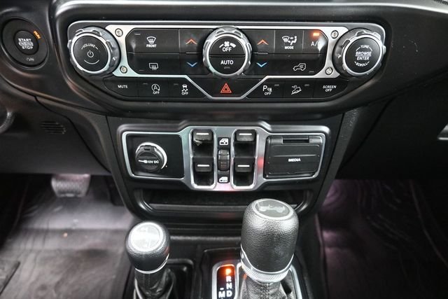 Used 2020 Black Clearcoat Jeep Unlimited Sport image 27