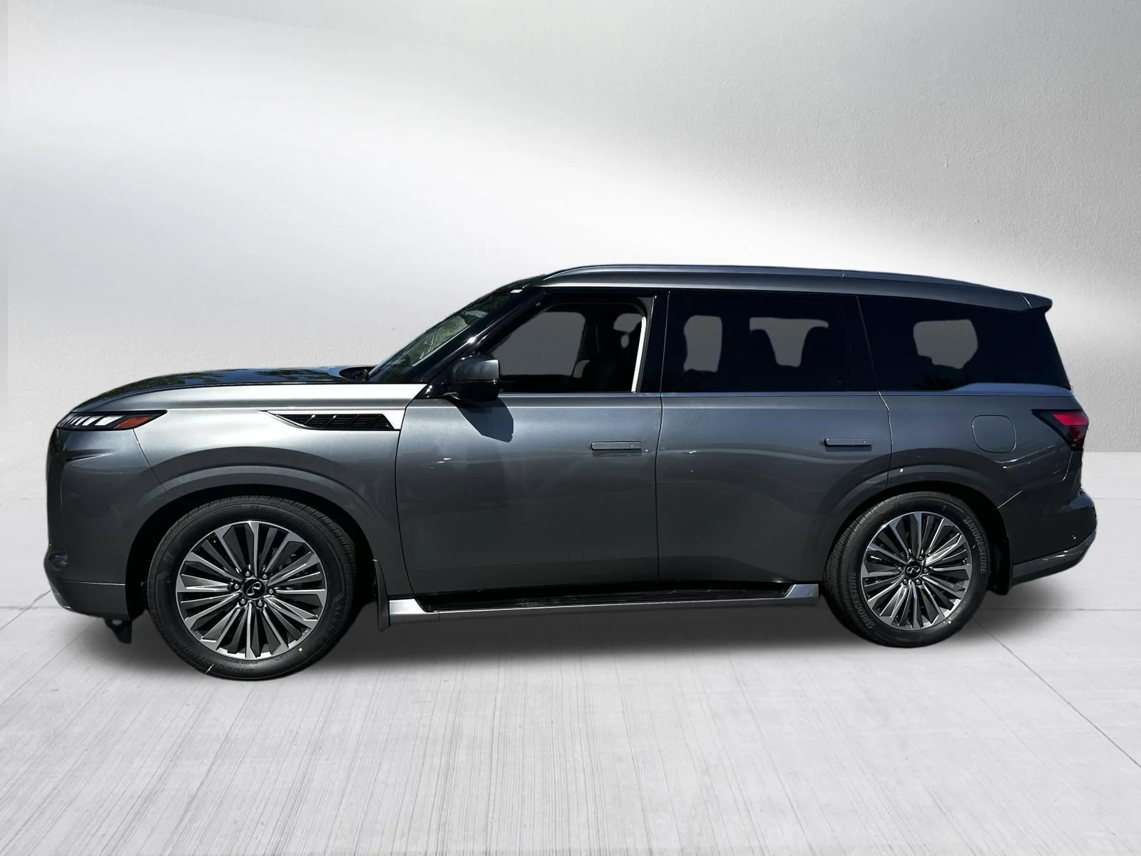 2026 INFINITI QX80 Luxe 4WD's photo