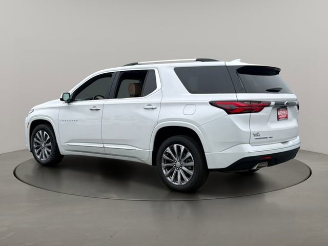 Used 2023 Iridescent Pearl Tricoat Chevrolet Premier image 6