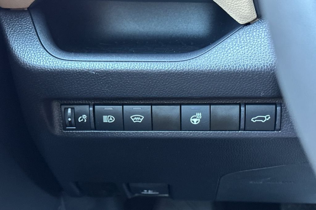 Certified Used 2025 White Toyota XLE image 33
