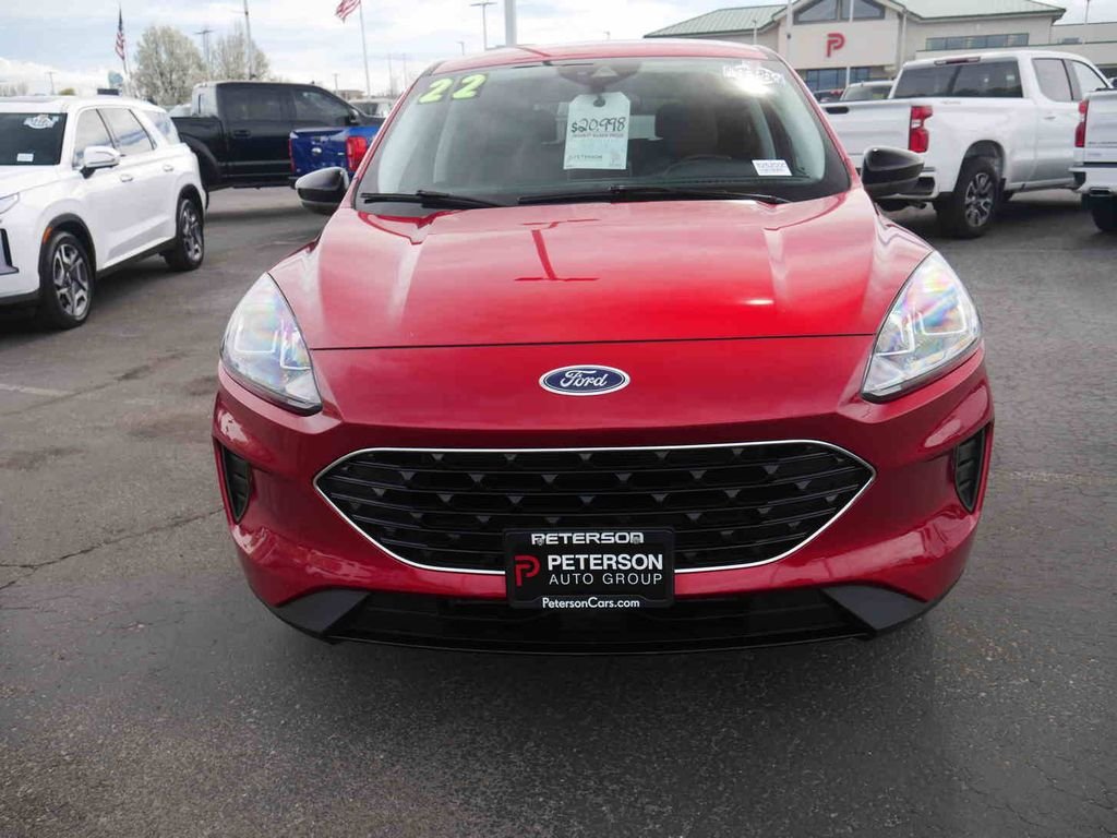 Used 2022 Red Ford SE image 3