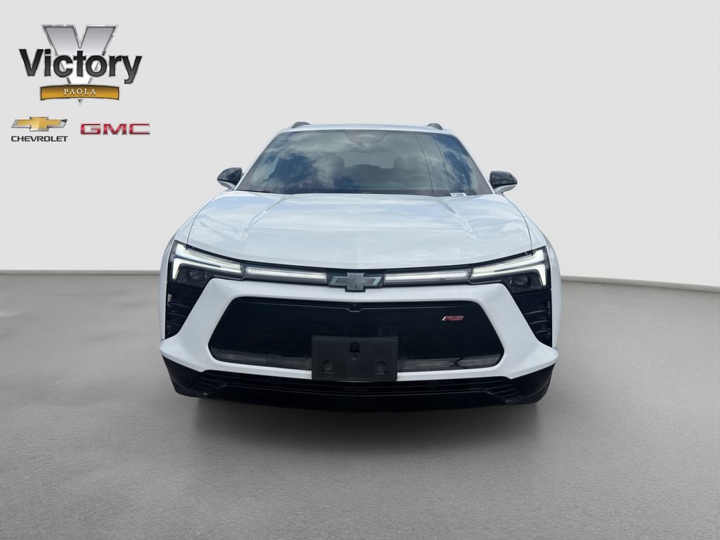 Used 2024 Chevrolet Blazer EV RS with VIN 3GNKDCRJ8RS176950 for sale in Kansas City
