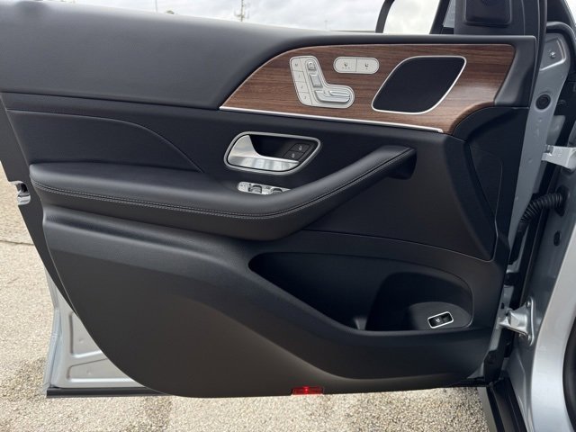 2025 Mercedes-Benz GLE GLE450 - Photo 42