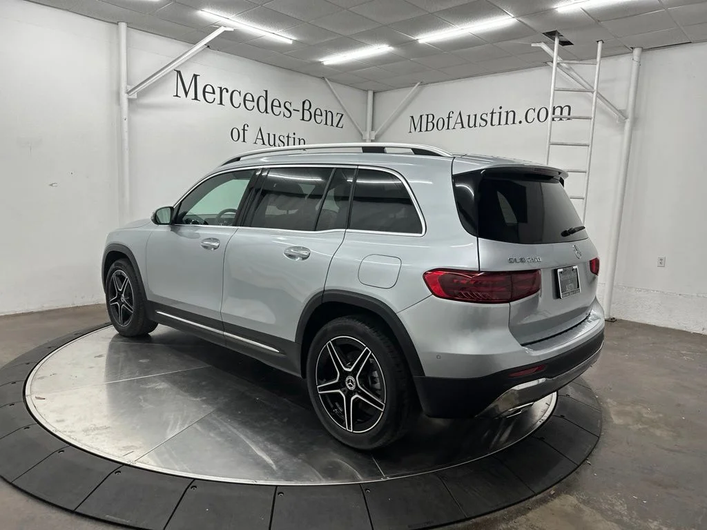 New 2026 Silver Mercedes-Benz GLB 250 image 5