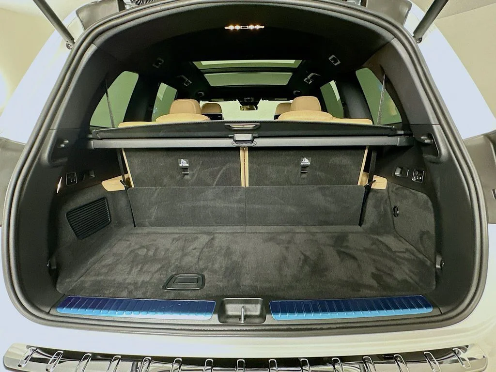 Used 2026 White Mercedes-Benz GLS 580 image 28