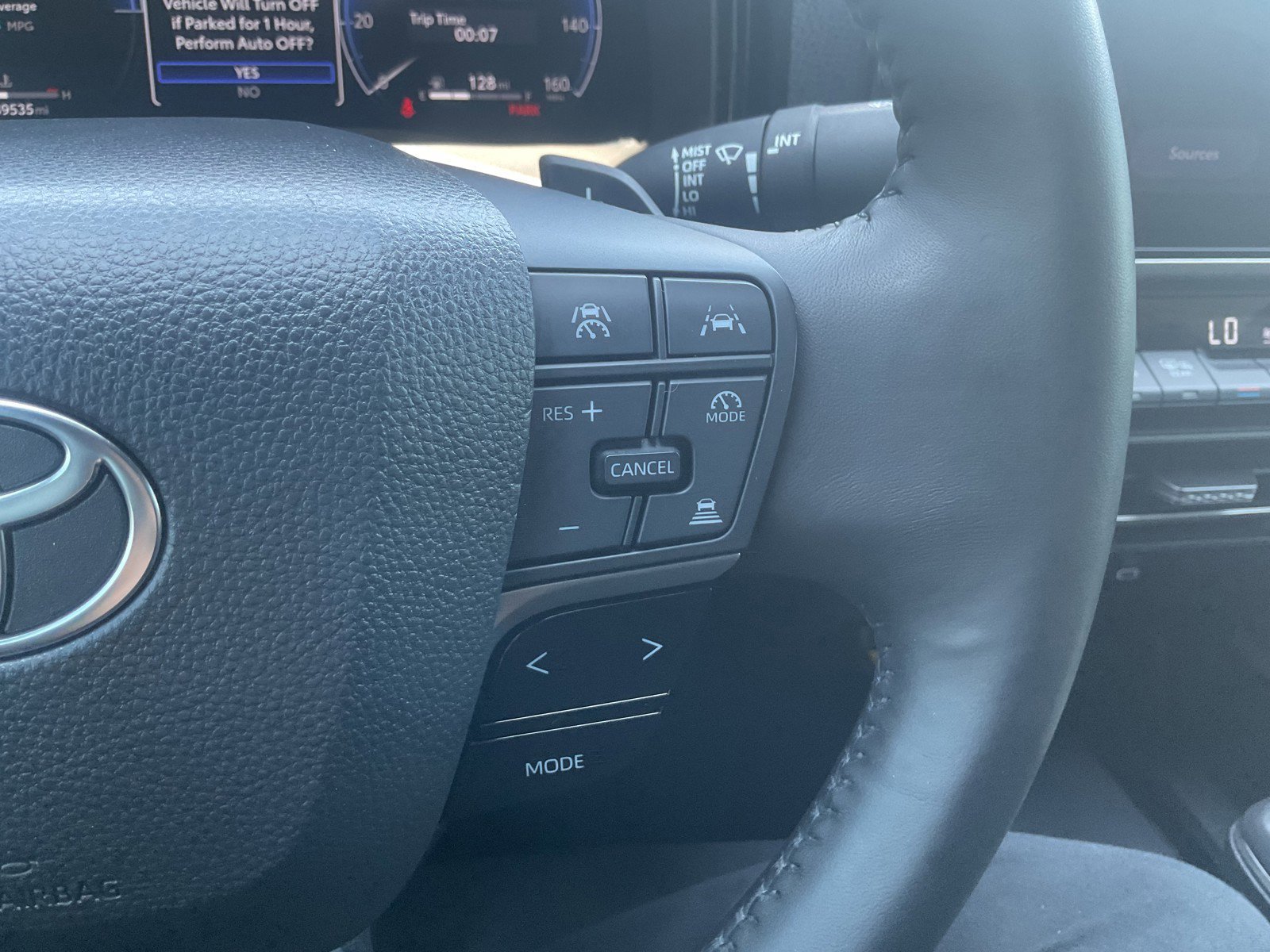 2025 Toyota Camry XSE - Photo 22