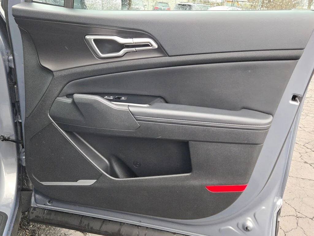 2024 Kia Sportage EX - Photo 8