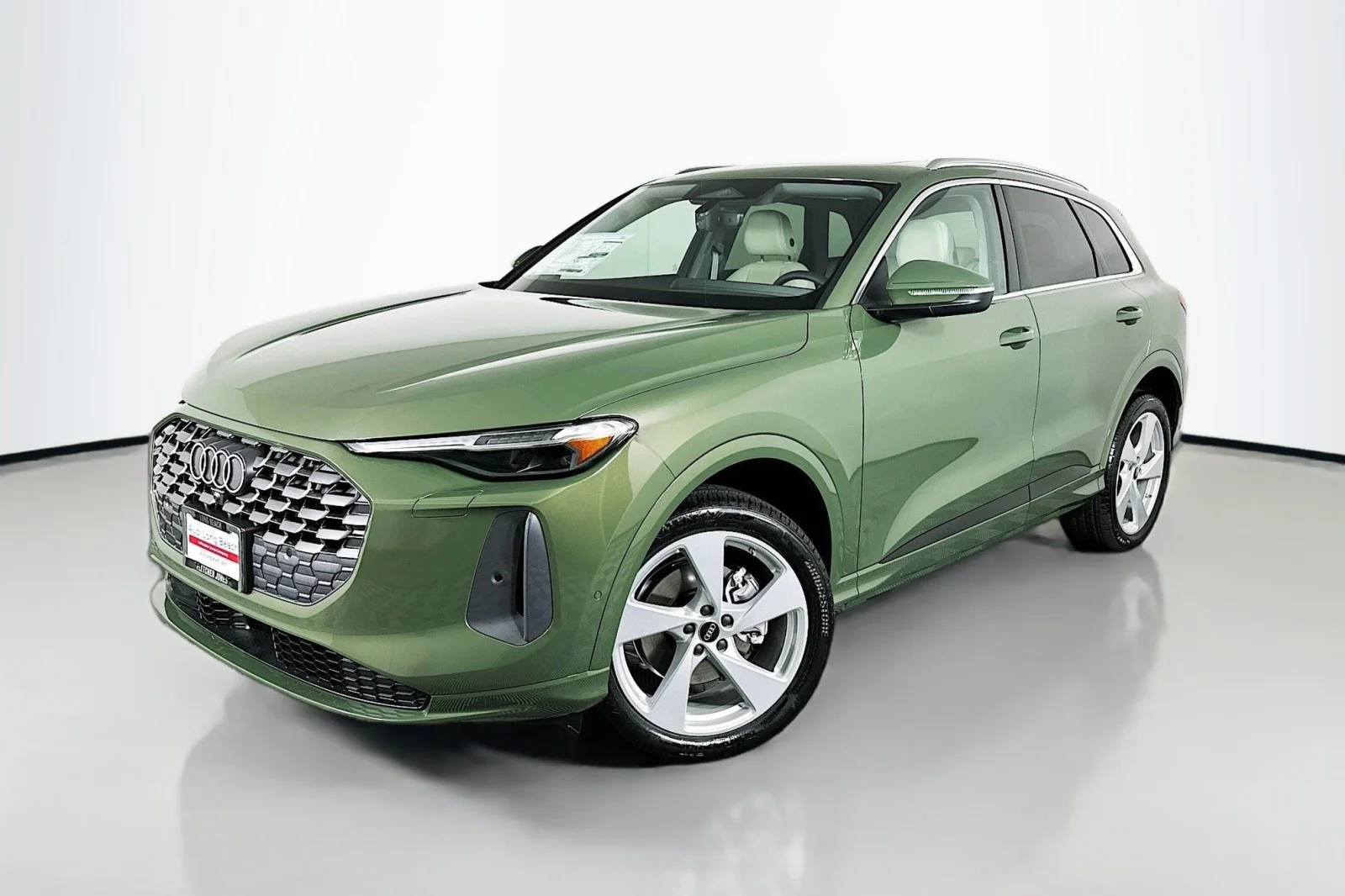 2026 Audi Q5 Premium Plus quattro's photo