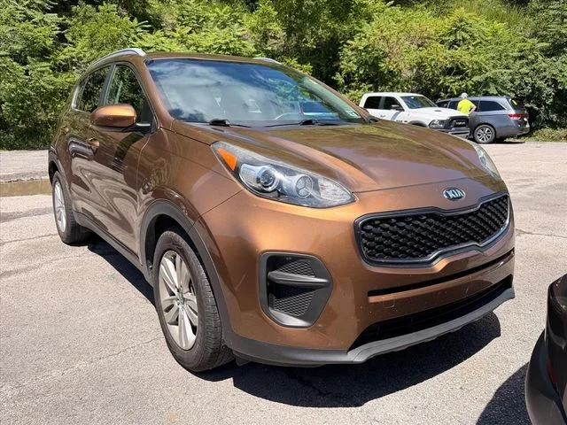 Used 2017 Copper Kia LX image 3