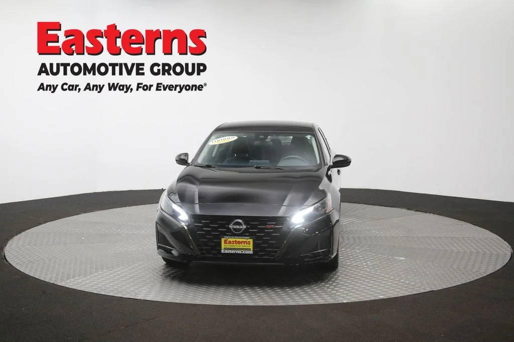 Used 2024 Black Nissan 2.5 SR image 54