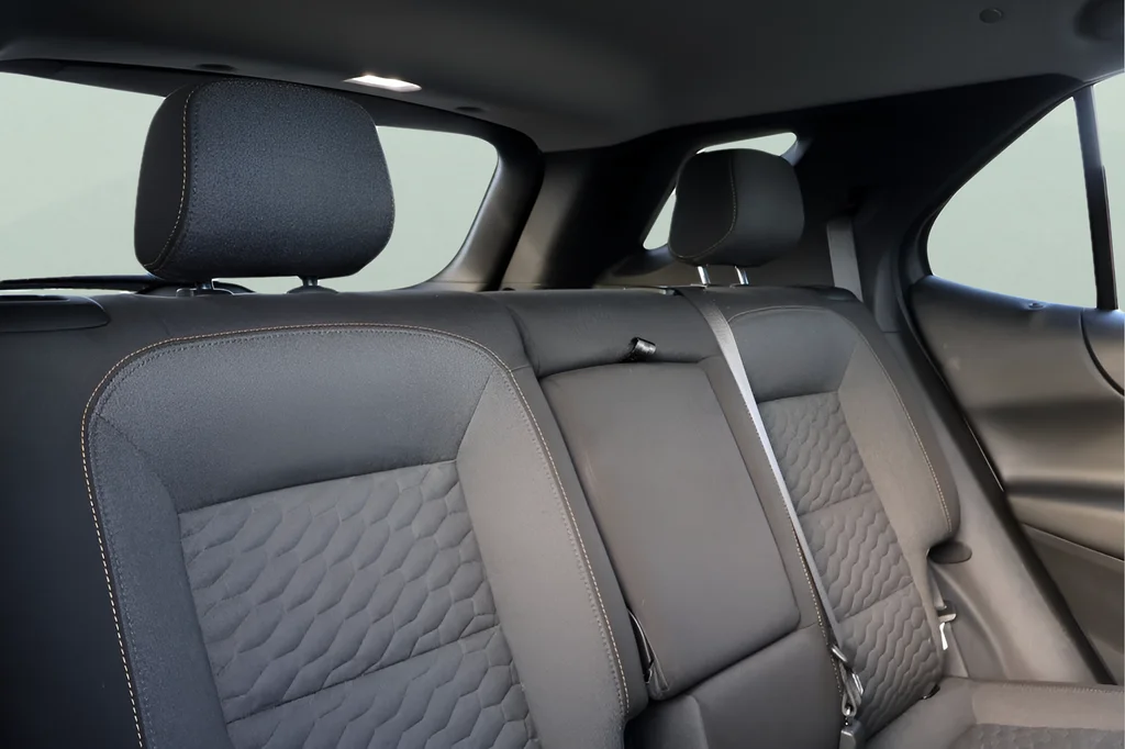 Used 2021 White Chevrolet LT image 18