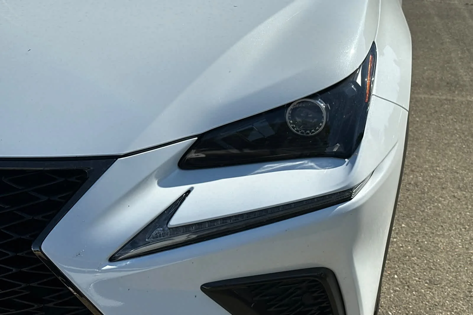 Used 2019 White Lexus F SPORT image 11