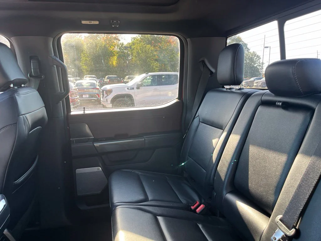 Used 2023 Red Metallic Ford Lariat image 17