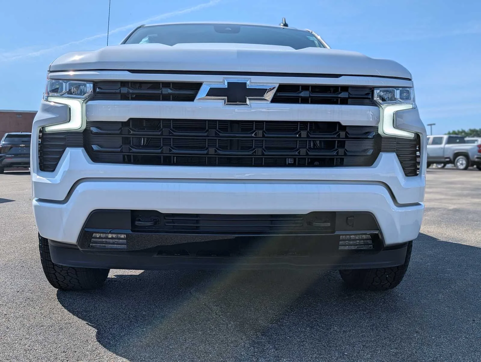 New 2026 Summit White Chevrolet RST image 2