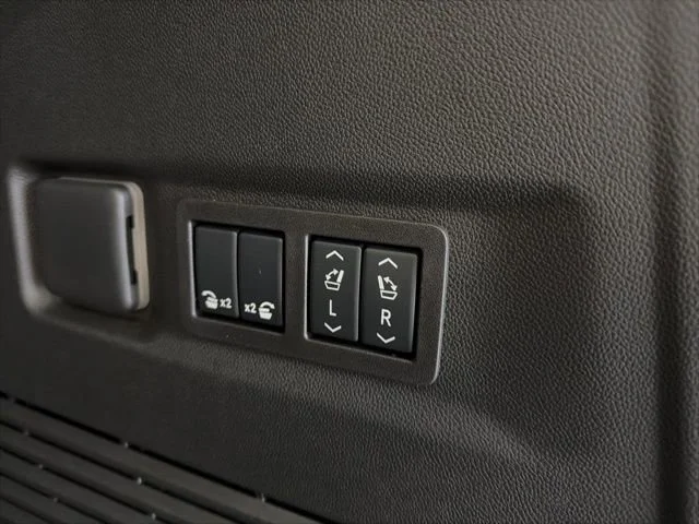 2026 Chevrolet Suburban High Country - Photo 31