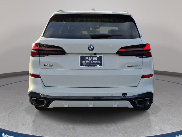 New 2026 Alpine White BMW xDrive50e image 5