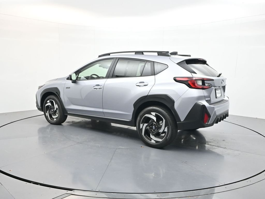 Used 2026 Ice Silver Metallic Subaru Limited image 5