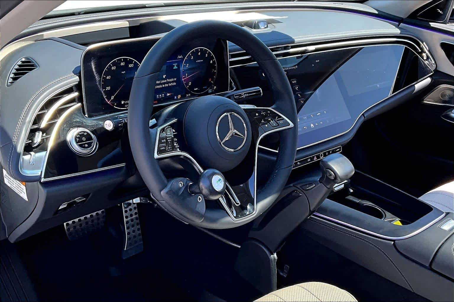 Used 2026 MANUFAKTUR Moonlight White Metallic Mercedes-Benz E 450 image 17