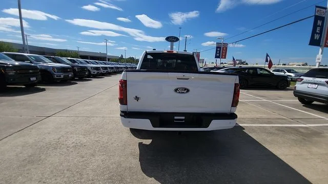 New 2026 Oxford White Ford XLT image 11