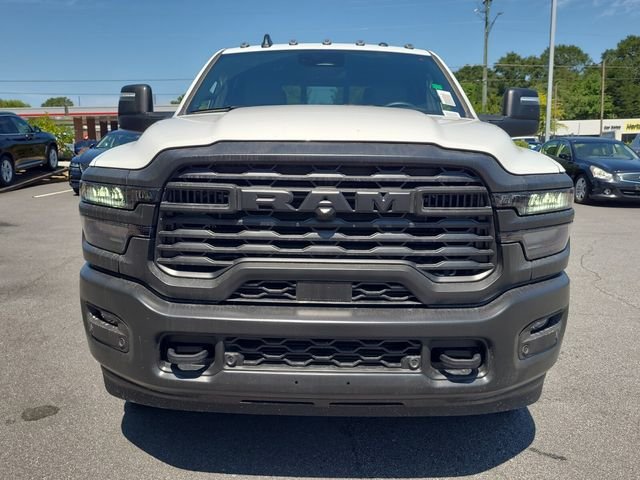 New 2026 Bright White Clear-Coat Exterior Paint RAM Tradesman image 17