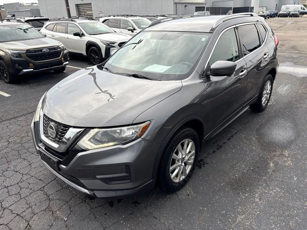Used 2018 Gray Nissan SV image 5