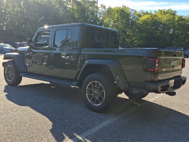 Used 2022 Green Jeep Overland image 4