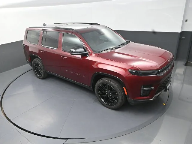 New 2026 Velvet Red Pearl-Coat Exterior Paint Jeep Limited Reserve image 10