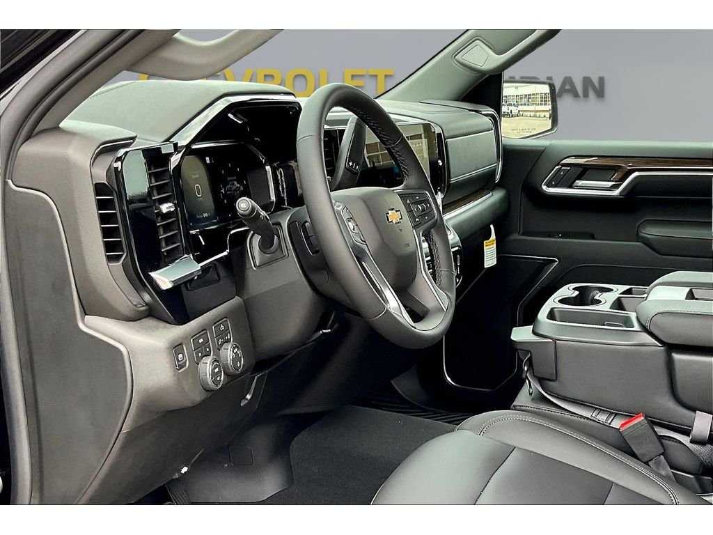 2026 Chevrolet Silverado 1500 LT - Photo 6