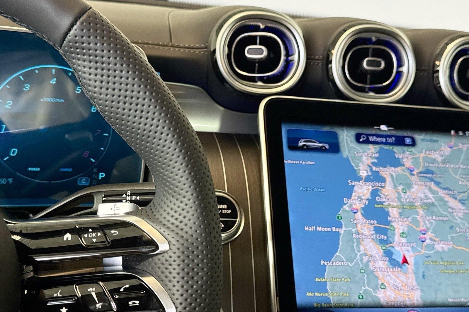 New 2026 Polar White Mercedes-Benz GLC 300 image 15