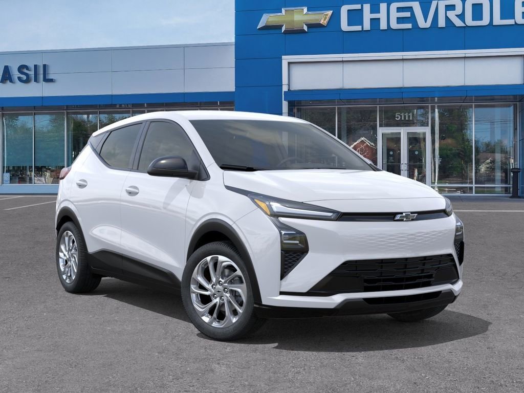 2027 Chevrolet Bolt LT - Photo 7