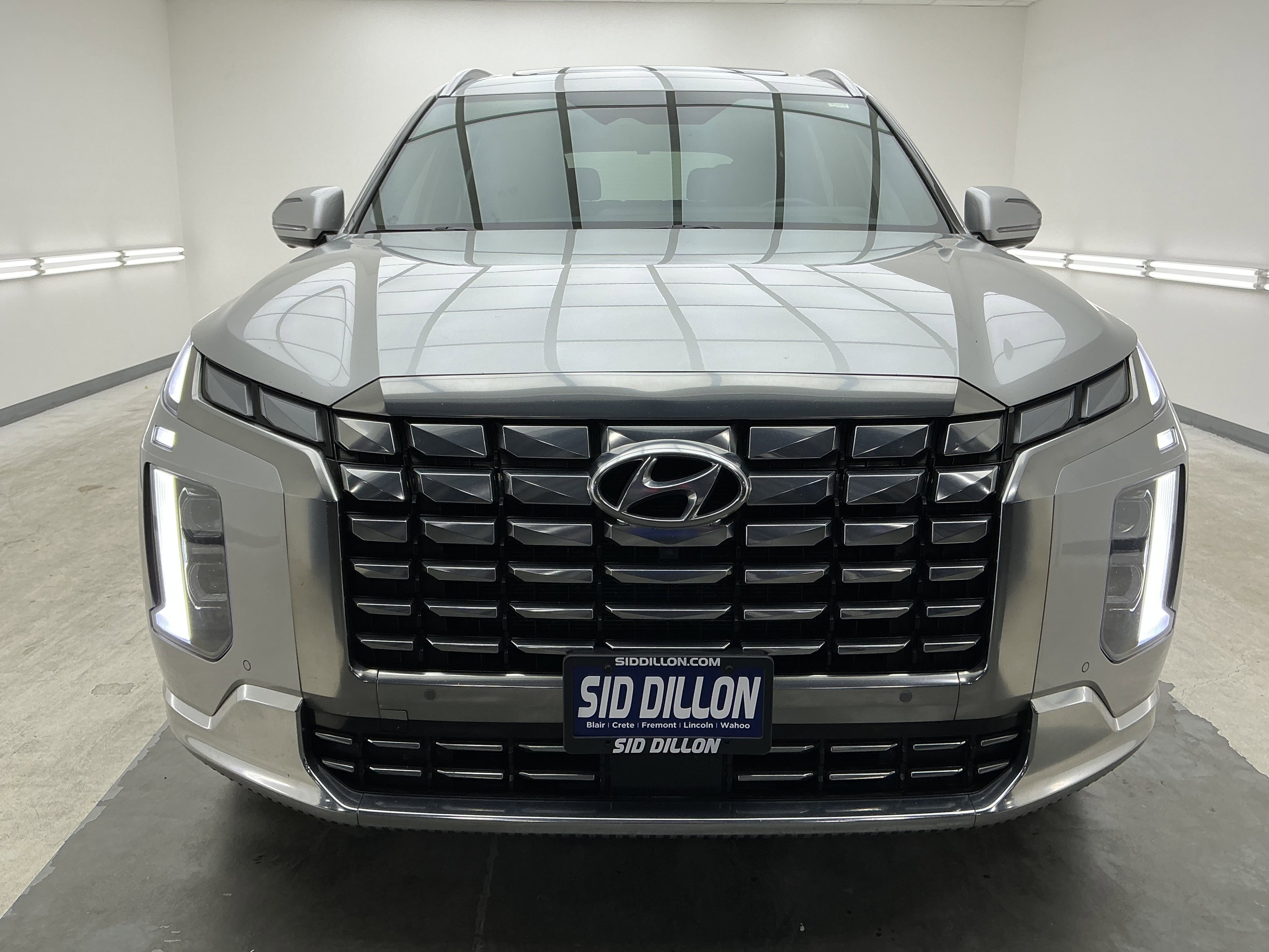 Certified Used 2023 Typhoon Silver Hyundai Calligraphy image 2